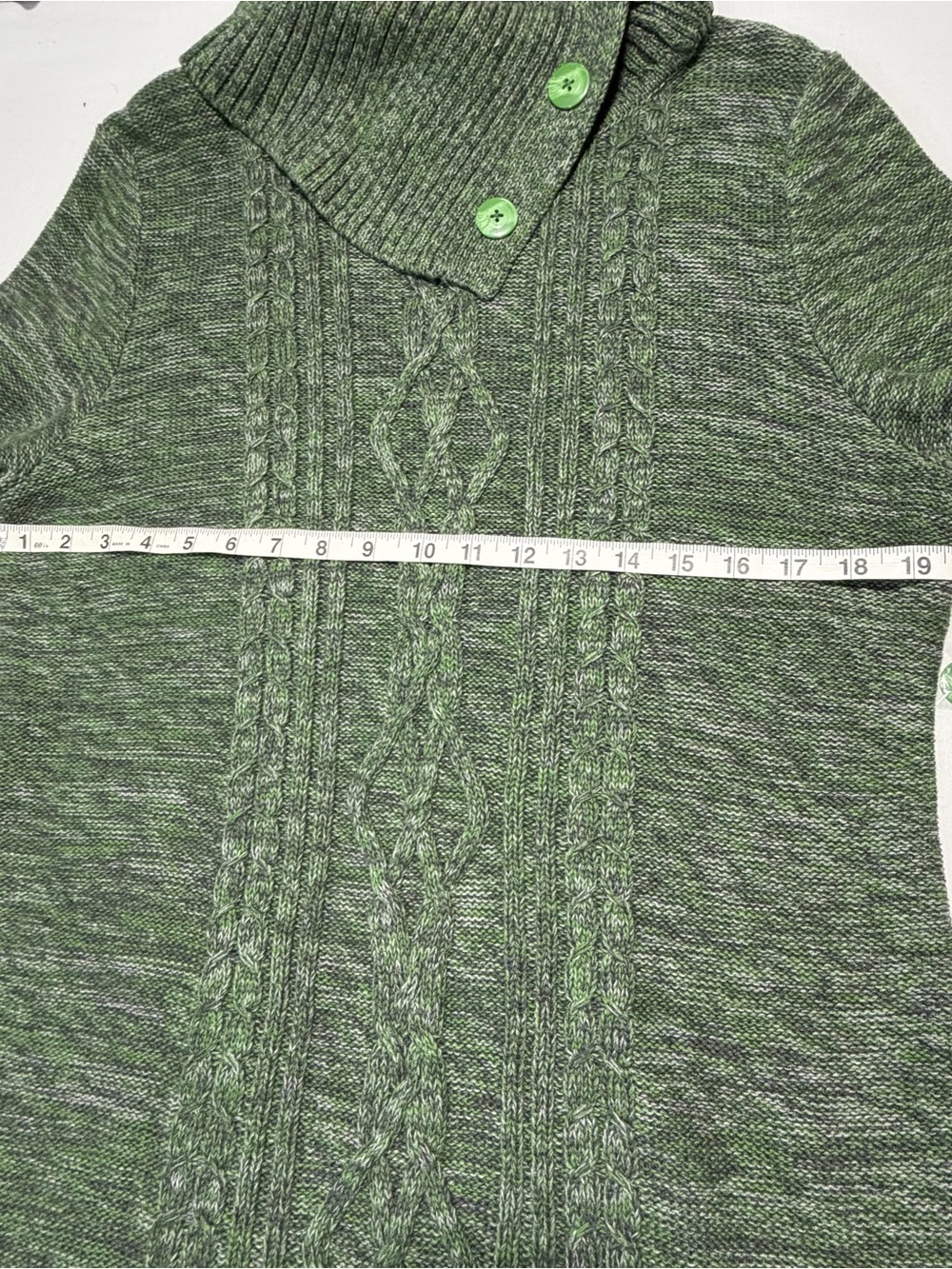 Green Cable-Knit Short Sleeve Sweater Dress - Picture 4 of 7